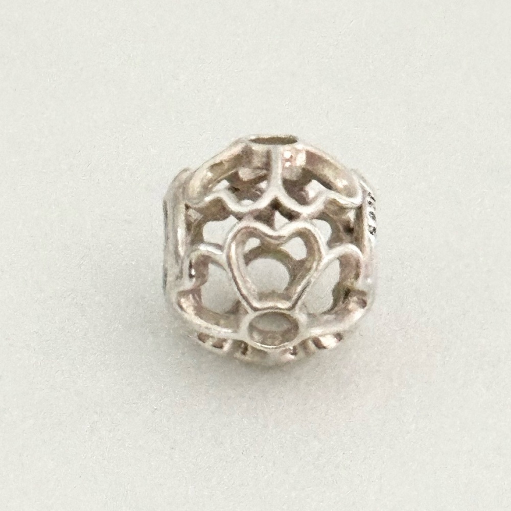 Pandora Primrose Heart Flower Openwork Rare Retired Bead Charm